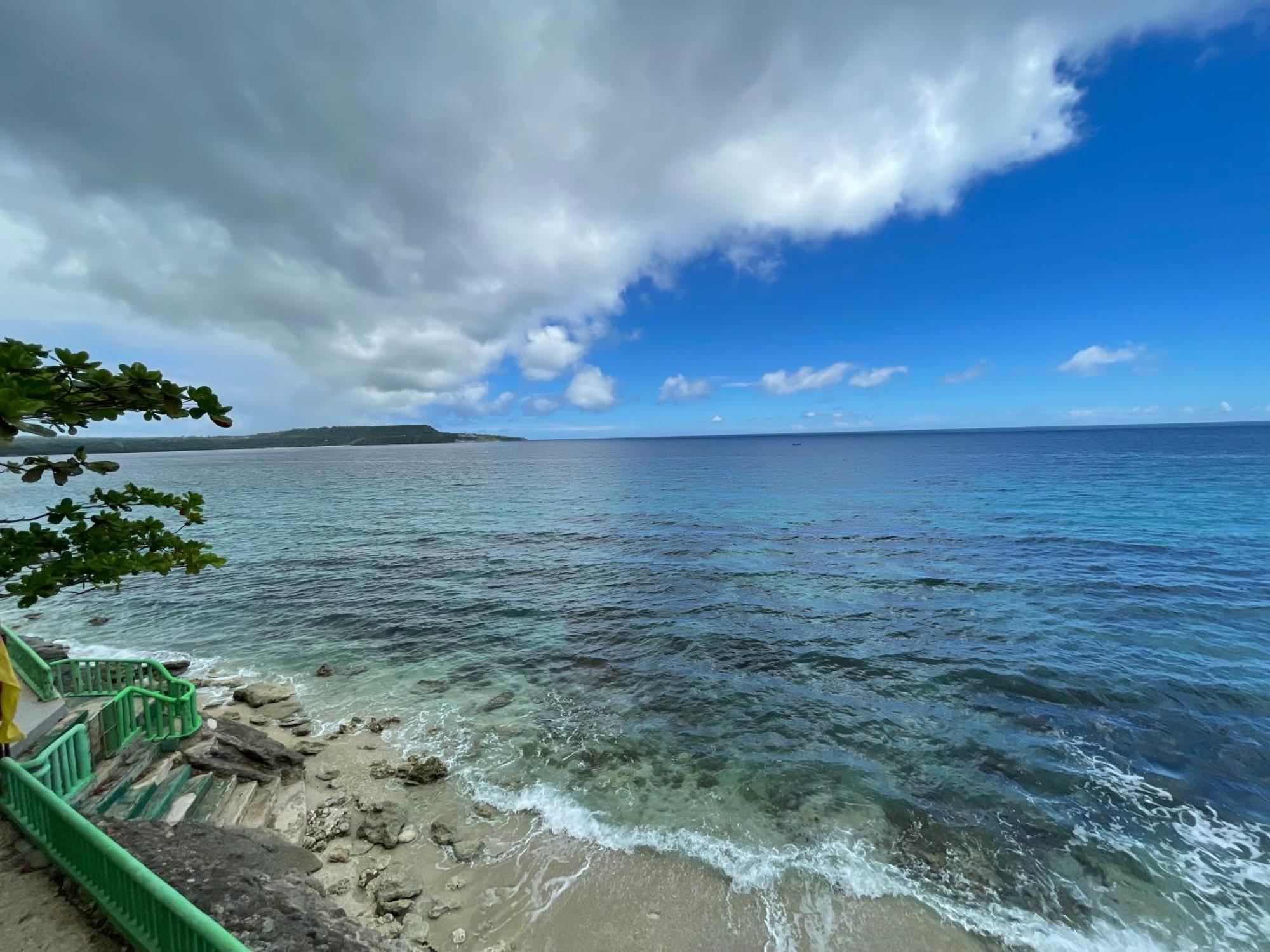 Oceanfront Beach Resort シキホール エクステリア 写真